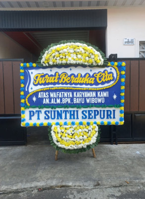 Papan Bunga Duka di Kaligintung